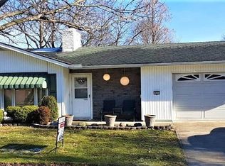 721 Surrey Cir, Berea, OH 44017