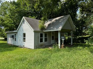 1120 E Chestnut St, Bolivar, MO 65613