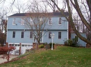 2340 Weston Dr, Upper St Clair, PA