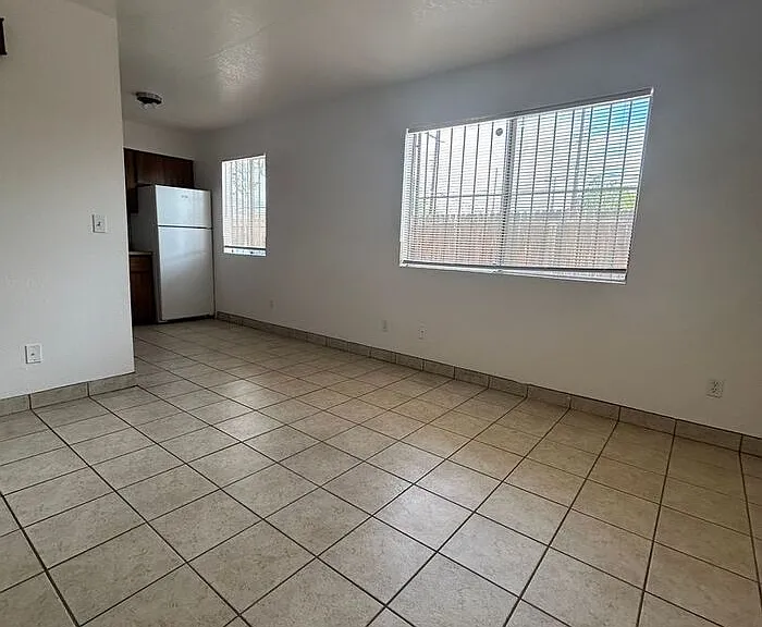 2767 N Edith Blvd — Photo 8