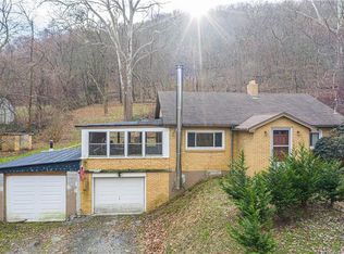 1746 Faulk Rd, New Kensington, PA 15068