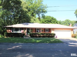 301 Toepfer St, Tremont, IL 61568