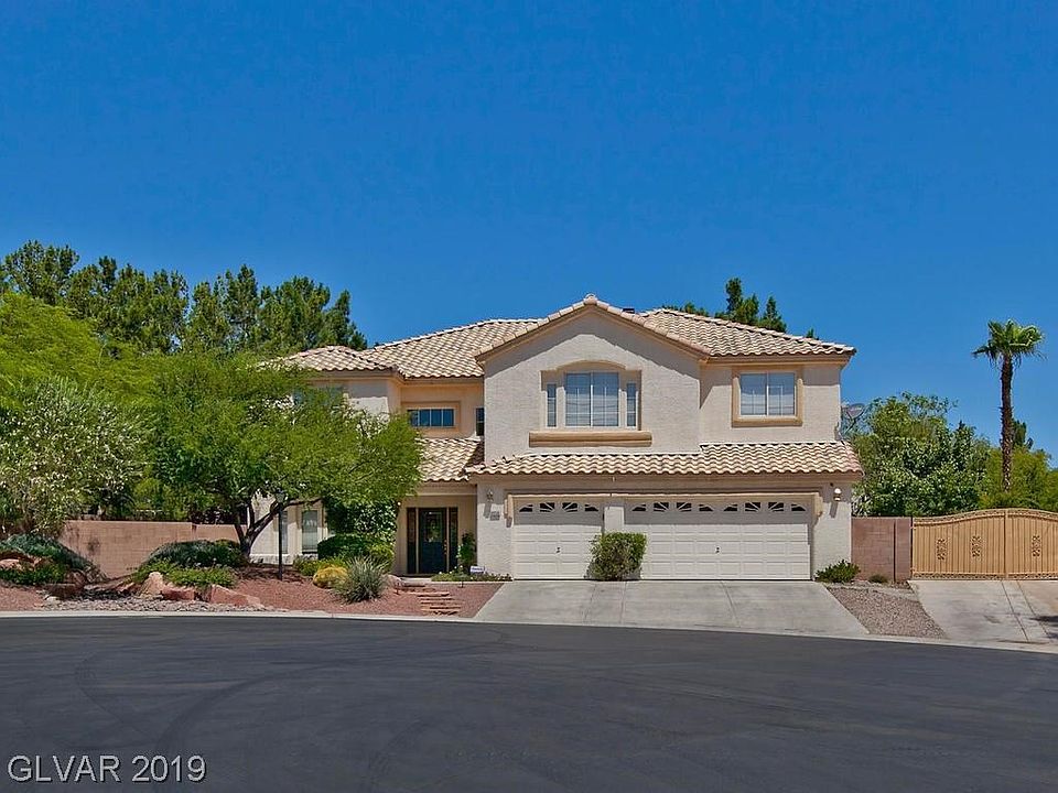 Beautiful home on a Cul-De-Sac!