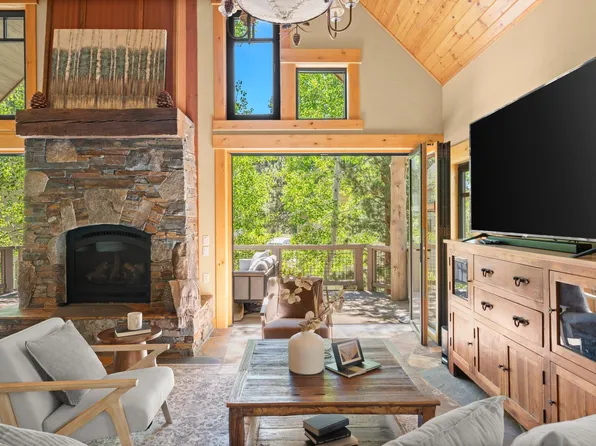 12015 Julian Ave, Truckee, CA 96161
