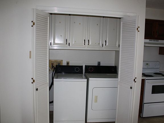 4th image of 853 E 11th Ave #A
