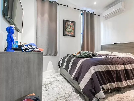 Rented by Avenues Real Estate | media 26