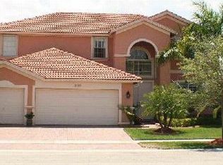 19156 N Hibiscus St, Weston, FL 33332