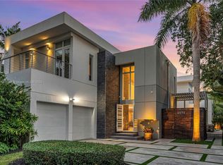 4070 Woodridge Rd, Miami, FL 33133