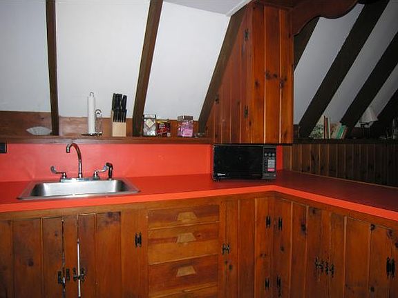 Open to Breakfast Bar