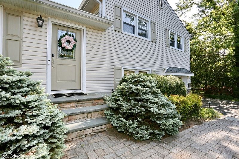 13 Evergreen St, Waldwick, NJ 07463 MLS 3844916 Zillow