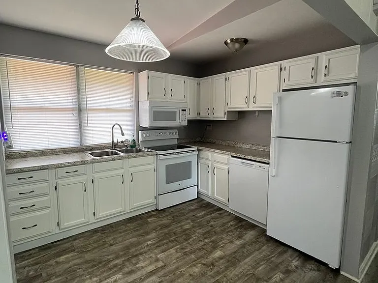 4200 Shirley Dr — Photo 5