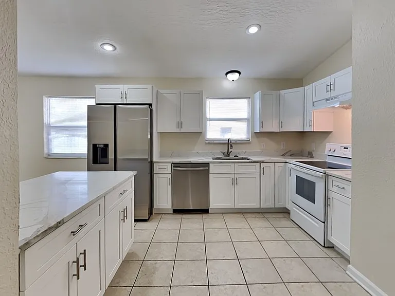 155 Plain View Dr #B — Photo 5
