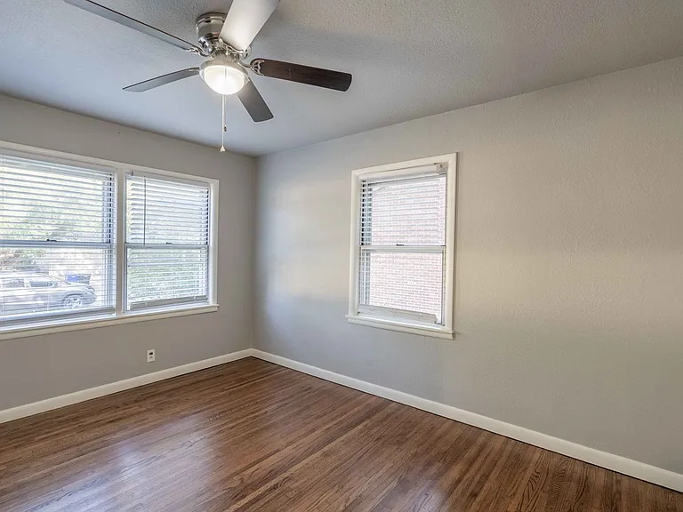 1618 S Ash Pl — Photo 25