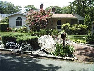 5th image of 221 Pine Dr