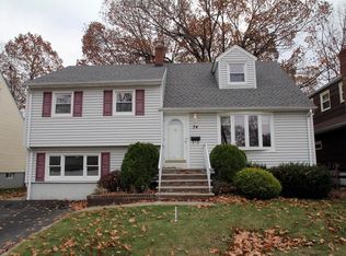 34 Bell Ave, Rochelle Park, NJ 07662