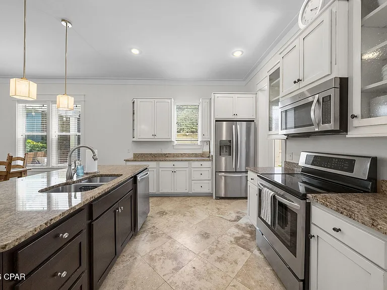 409 Liverpool Ave — Photo 16