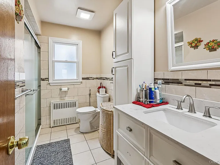 583 Bellevue Ave N #1 — Photo 11
