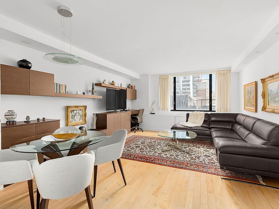 1st image of 30 W 61st St APT 8E