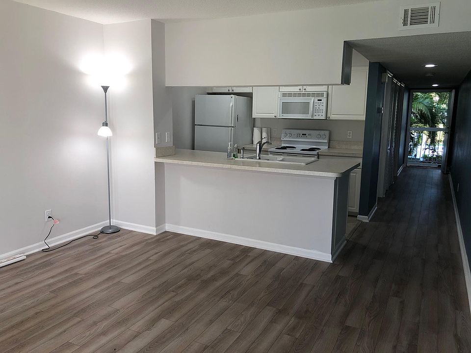 1st image of 150 Cypress Point Dr