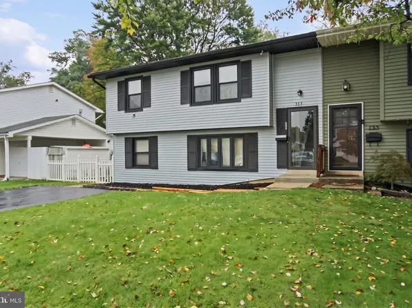 733 Chapelgate Dr, Odenton, MD 21113