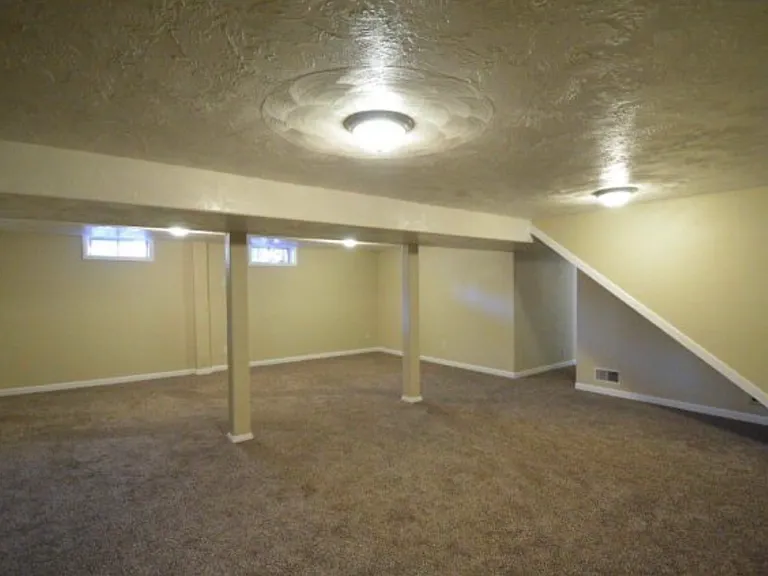 290 Lincoln Dr — Photo 6