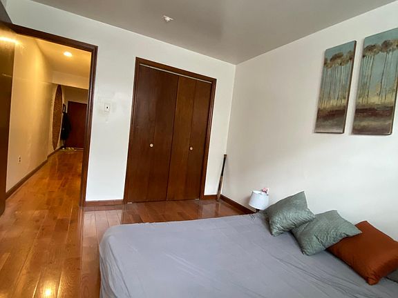 5th image of 1926 S 10th St APT 1