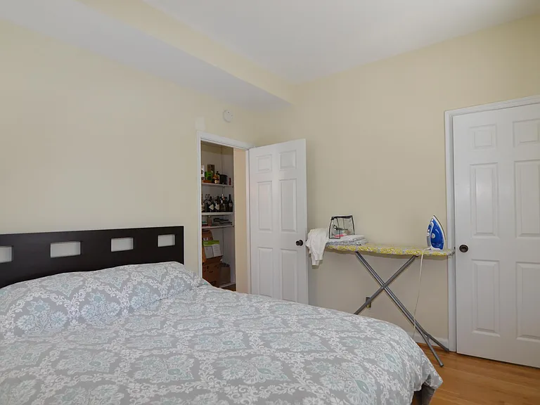 1830 17th St NW #308 — Photo 12