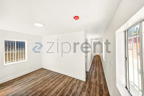 1737 E 108th St #1 Photo 1