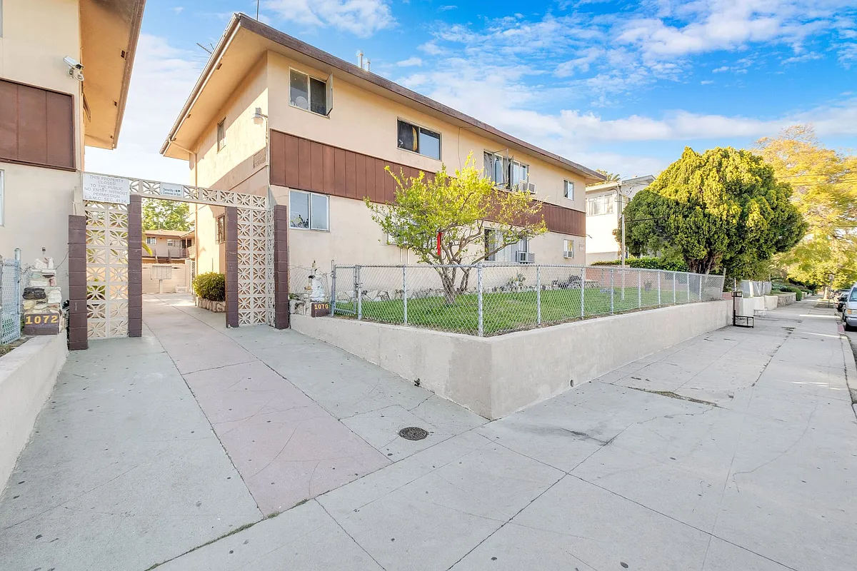 Building Photo - 1070 W Kensington Rd #2