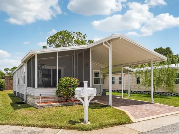 276 Pelican Dr N, Oldsmar, FL 34677