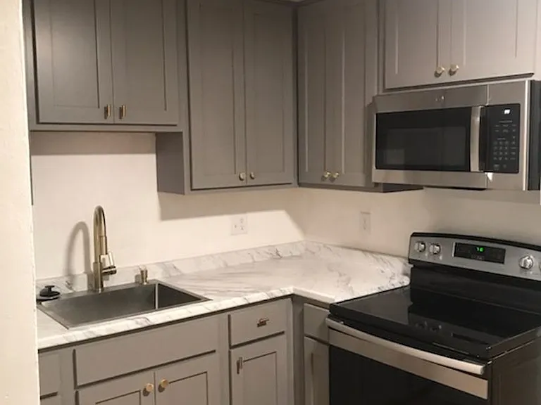 Western Avenue Apartments LLC — Photo 2