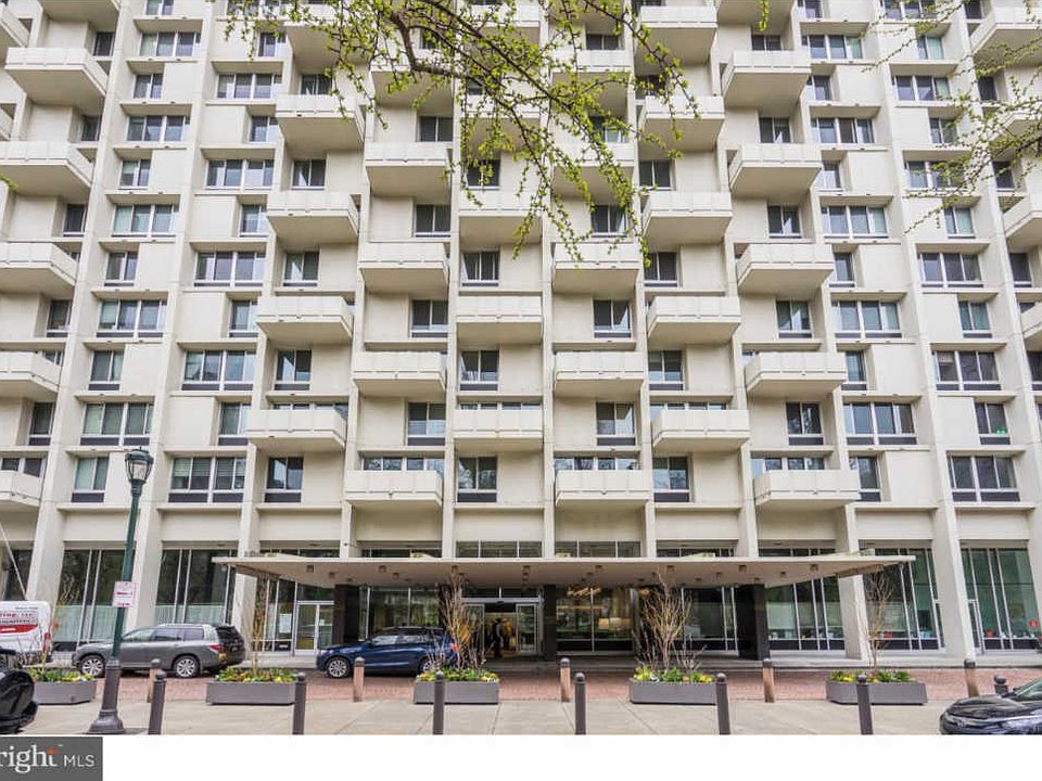 1st image of 604-36 S Washington Sq #408