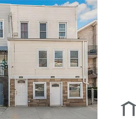 1st image of 1303 Balcom Ave Floor 3