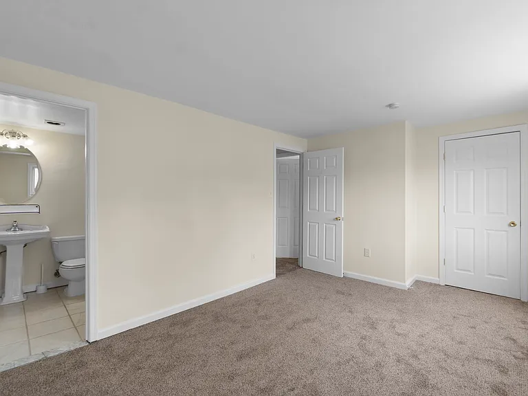10289 Daystar Ct — Photo 11