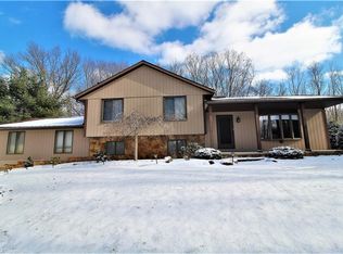 4327 Channel Dr, Akron, OH 44319