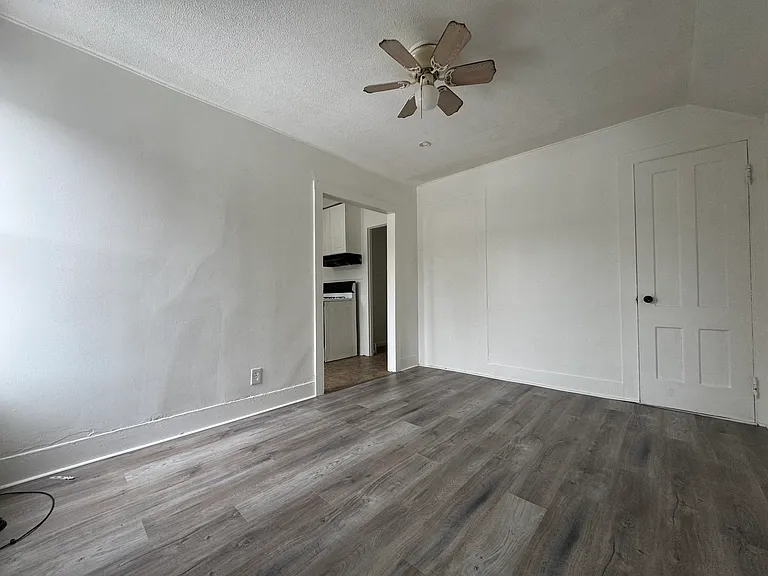 571 Baldwin St #5A — Photo 2