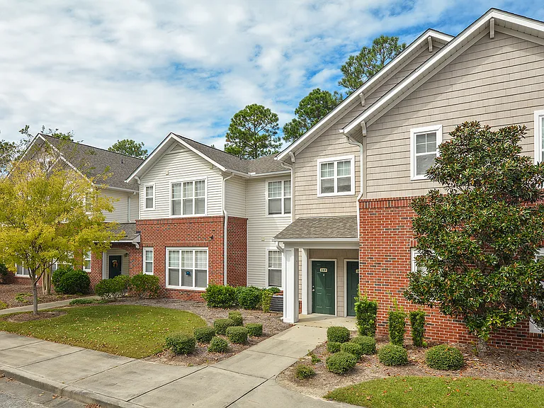 Cardinal Pointe at The Highlands — Photo 21