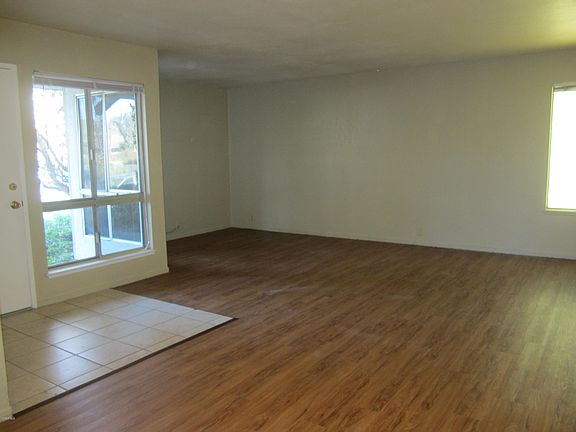 3rd image of 2531 Harbor Blvd APT 3
