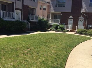 496 Great Beds Ct, Perth Amboy, NJ 08861