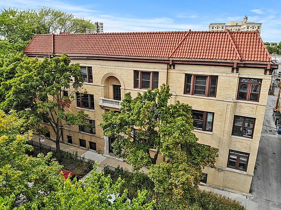 3rd image of 1148 W North Shore Ave APT 1E