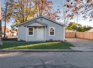 6748 Pine St, Hughson, CA 95326