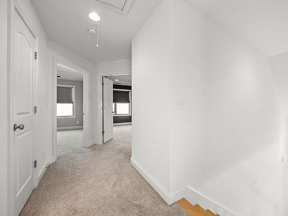 4th image of 804 Jersey Dr
