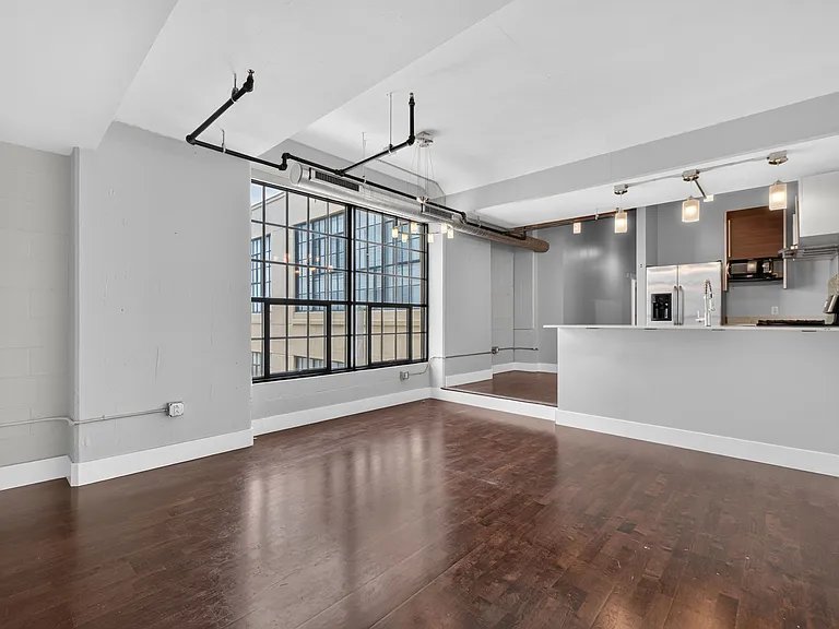 4100 Forest Park Ave #525 — Photo 2