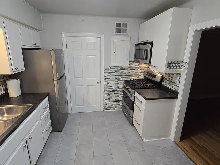 24741 Boston St — Photo 11