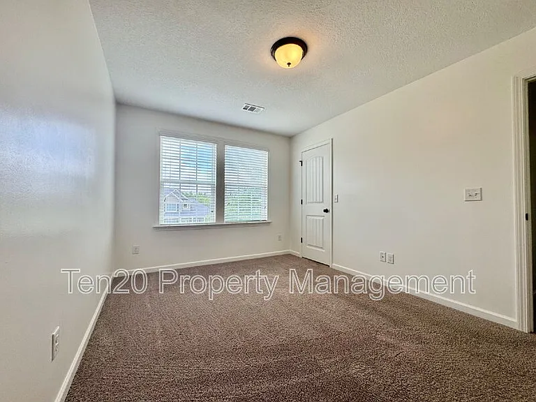 5037 Lexington Ln — Photo 31