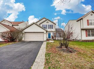 575 River Pebble Dr, Blacklick, OH 43004