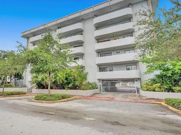 110 S Shore Dr APT 5B, Miami Beach, FL 33141
