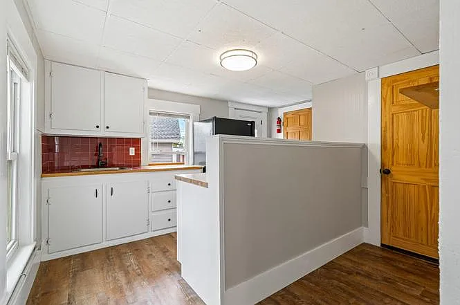 35 Church St #5 — Photo 4