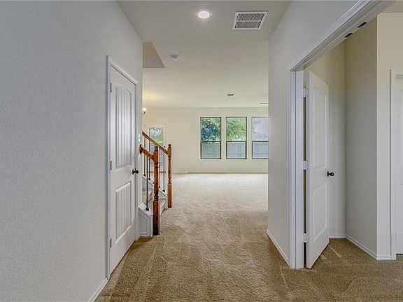 5th image of 4002 Kings Canyon Dr