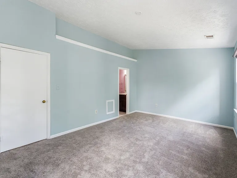 10703 Campus Way S — Photo 16
